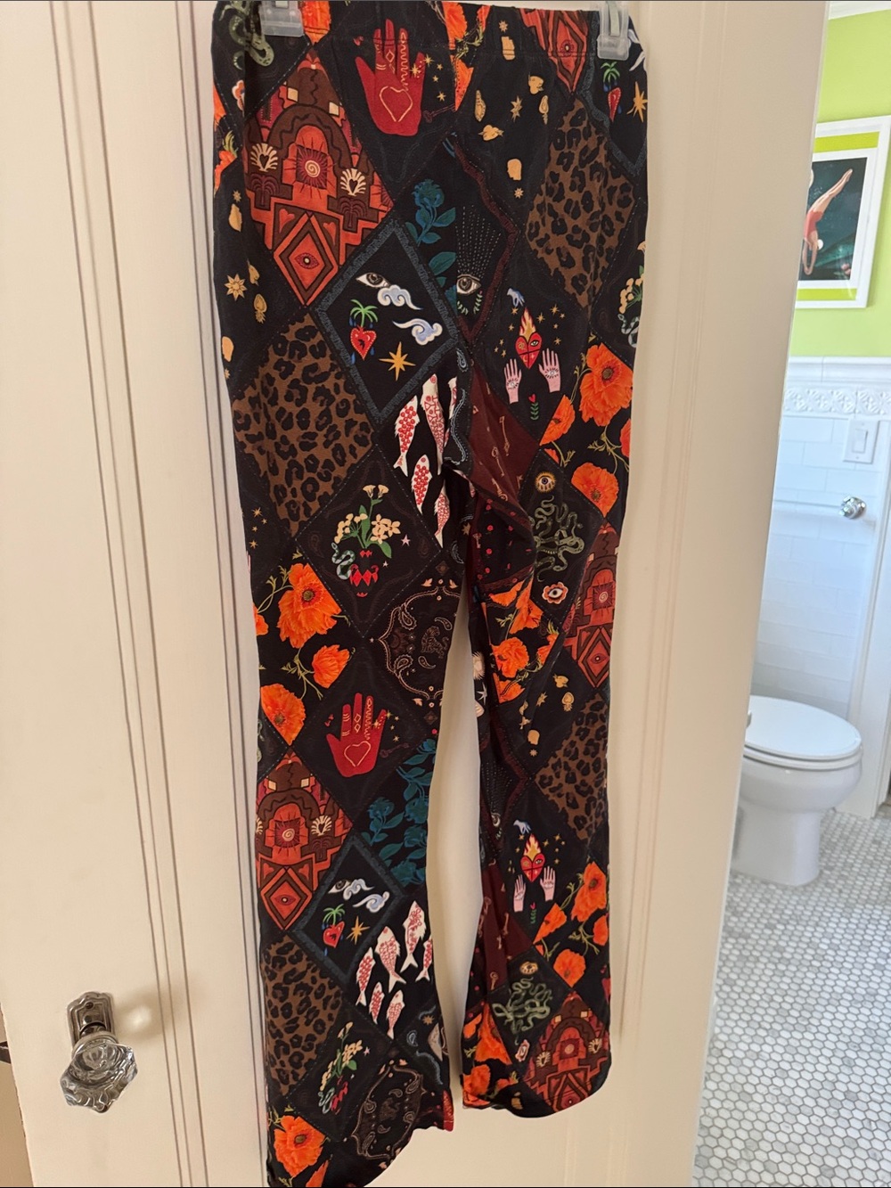 Never Fully Dressed Black Multicolor Patterned Flare Leggings - Picture 4 of 5